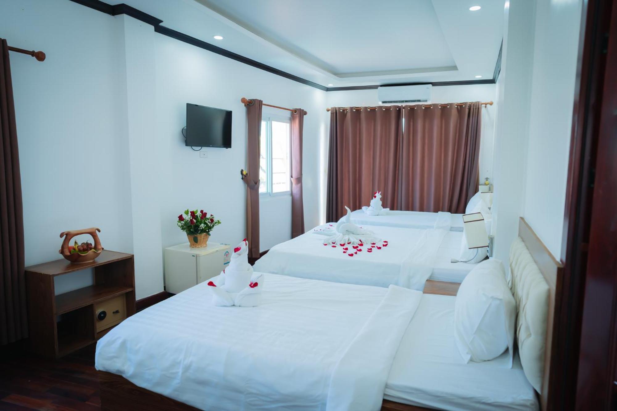 Vientiane Ruby Riverside Hotel Exterior photo